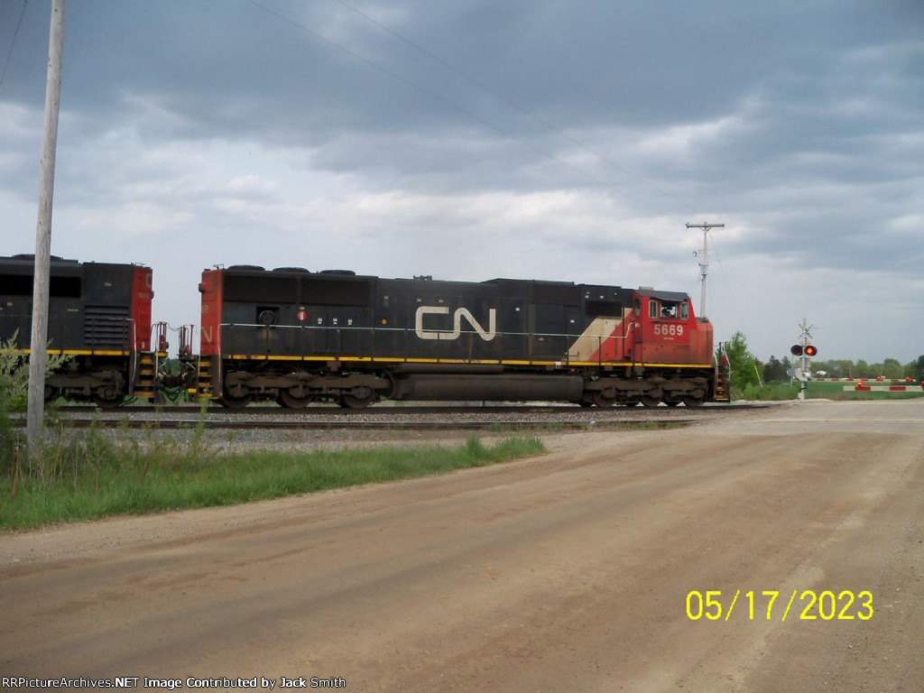 CN 5669